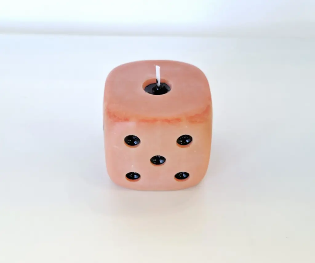 dice cube candle شمعة مكعب نرد (Red)