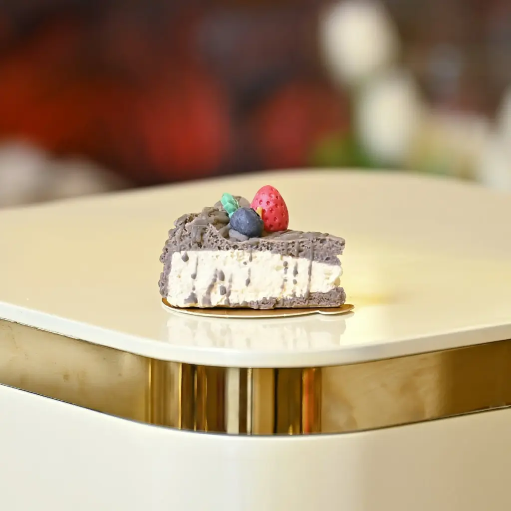 cheesecake slice mix candle شمعة شريحة تشيز كيك ميكس