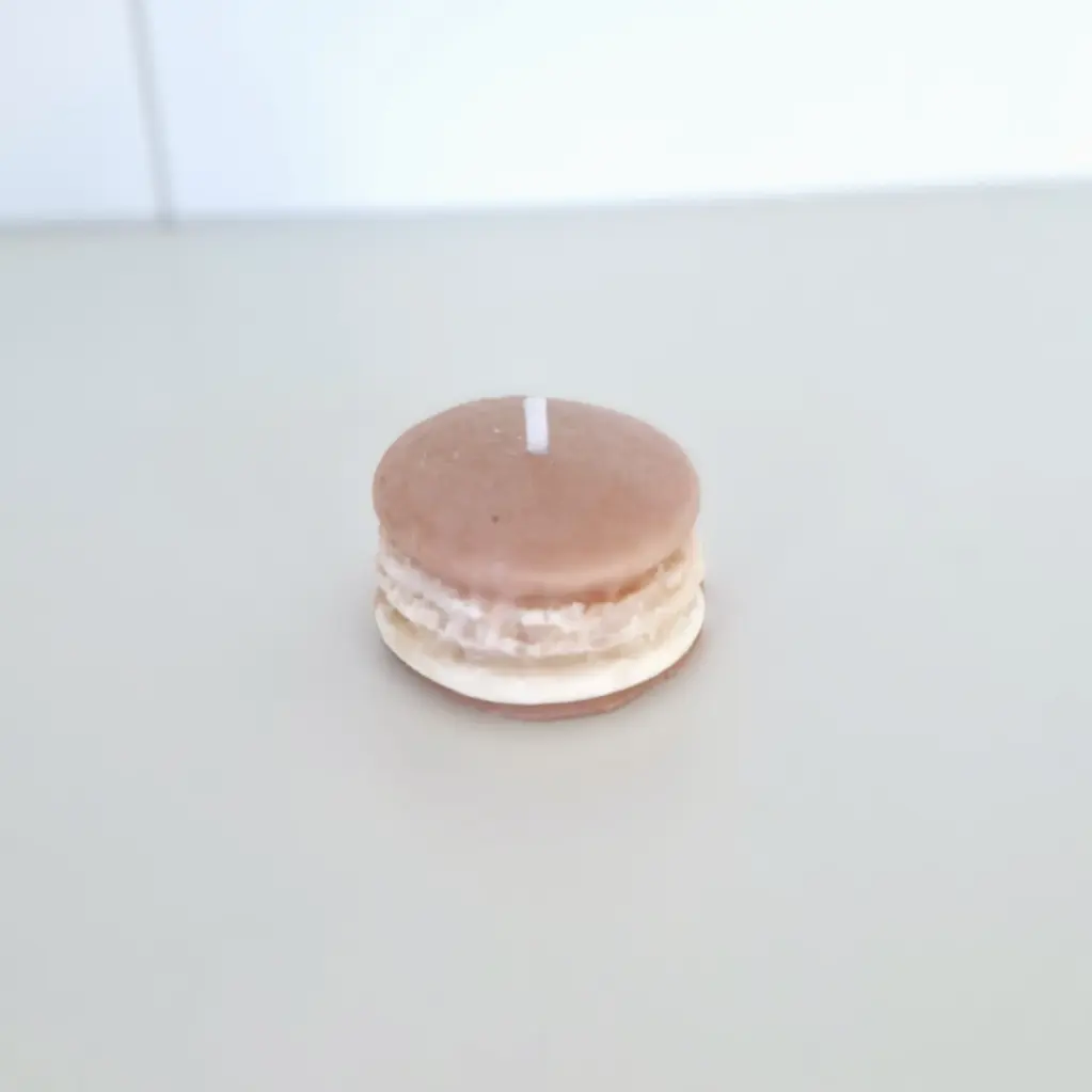 Piece macaron candle شمعة قطعة ماكرون