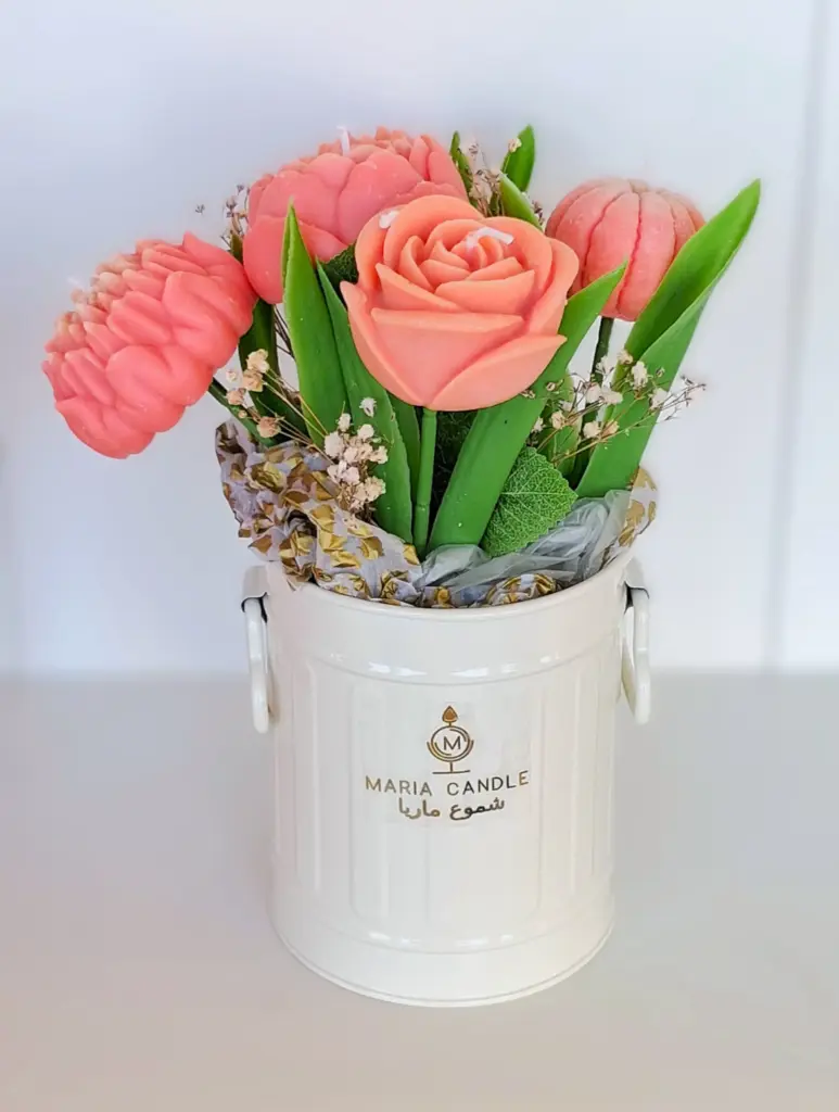 Metal Flower Bouquet Candle شمعة باقة زهور معدنية (أبيض)