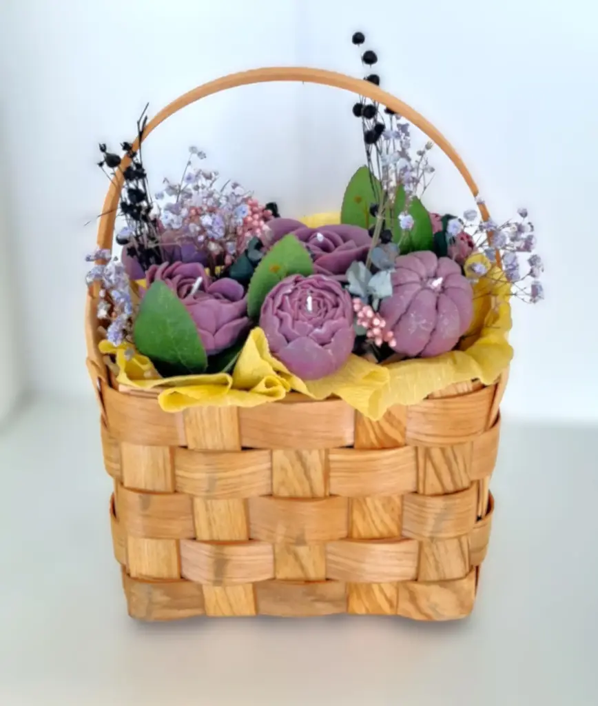 Rottin Artisan Flower Bouquet Candle Small شمعة باقة زهور روتين أرتيزان صغير (خيار 1)