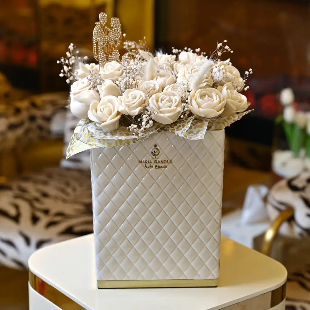 Flower vase candle شمعة فازة زهور