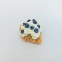Croissant blueberry candle شمعة كرواسون بالتوت الأزرق