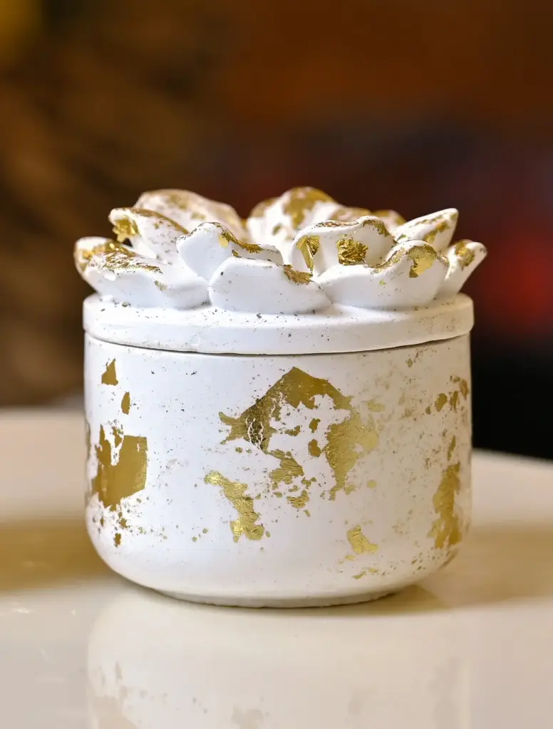 Bride Gold Ceramic Jar Candle شمعة العروس سيراميك ذهبي