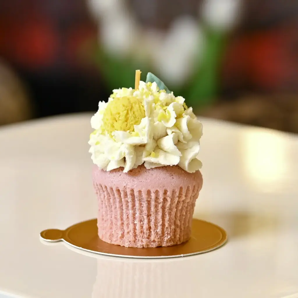 Cupcake lemon candle شمعة كب كيك بالليمون