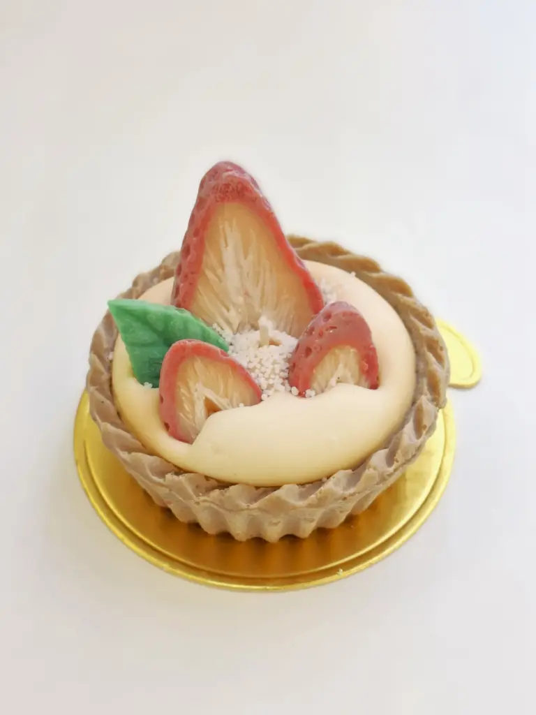[Strawberry tarts candle] Strawberry tarts candle شمعة تارت الفرولة